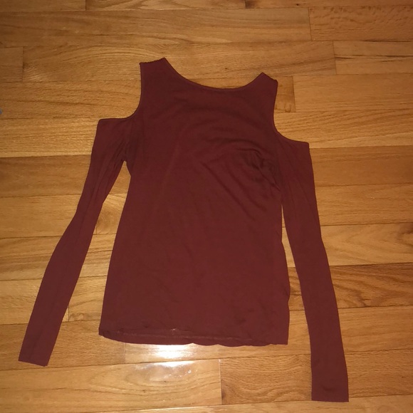 Light Red Top - Picture 3 of 4